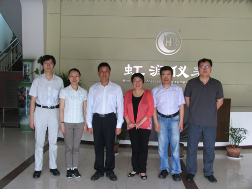 上海理工大學(xué)領(lǐng)導(dǎo)、教授一行考察虹潤(rùn)公司