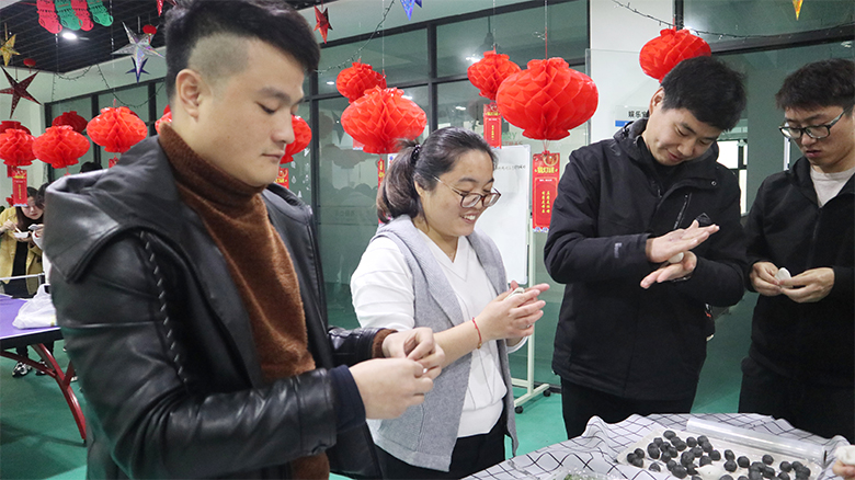贏好禮，陪你趣味鬧元宵 | 寶開(kāi)舉辦“包湯圓 · 猜燈謎 · 迎元宵”主題活動(dòng)